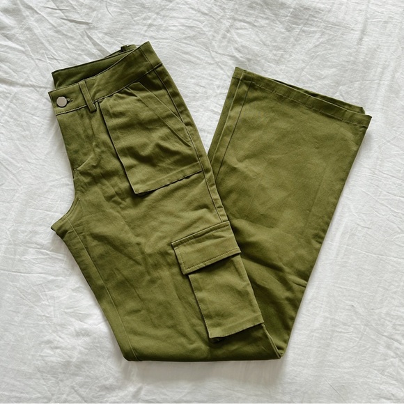 Princess Polly Cargos - Picture 1 of 5